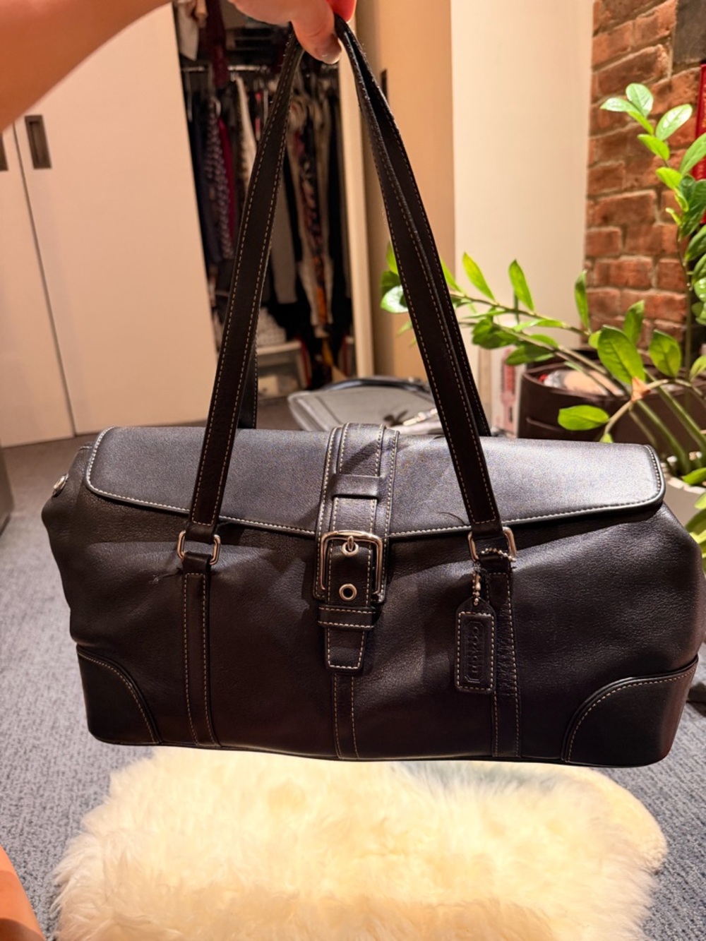 Coach Hampton Satchel (model 9268) - Picture 2 of 10